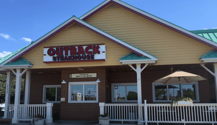 Outback steakhouse happy hour drinks